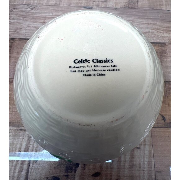 Celtic Classics Shamrock Ceramic Bowl - Picture 5 of 5